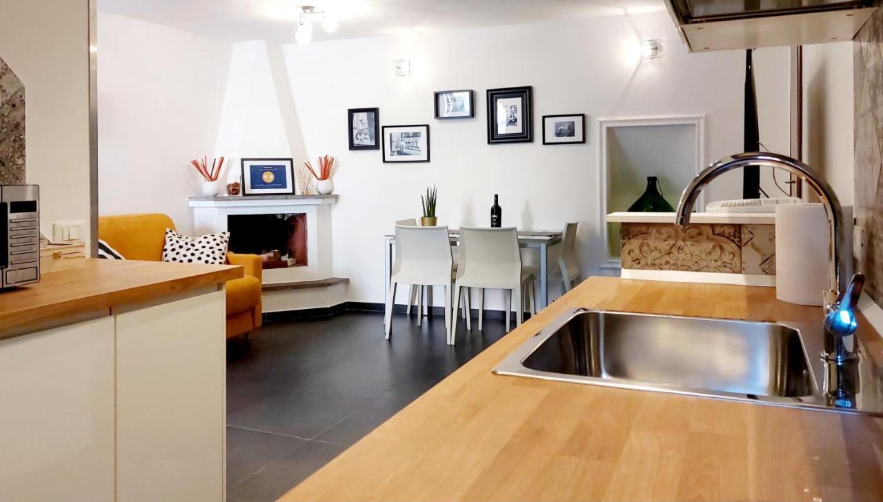 Casa Del Moro - Romantic Loft In Trastevere ภายนอก รูปภาพ