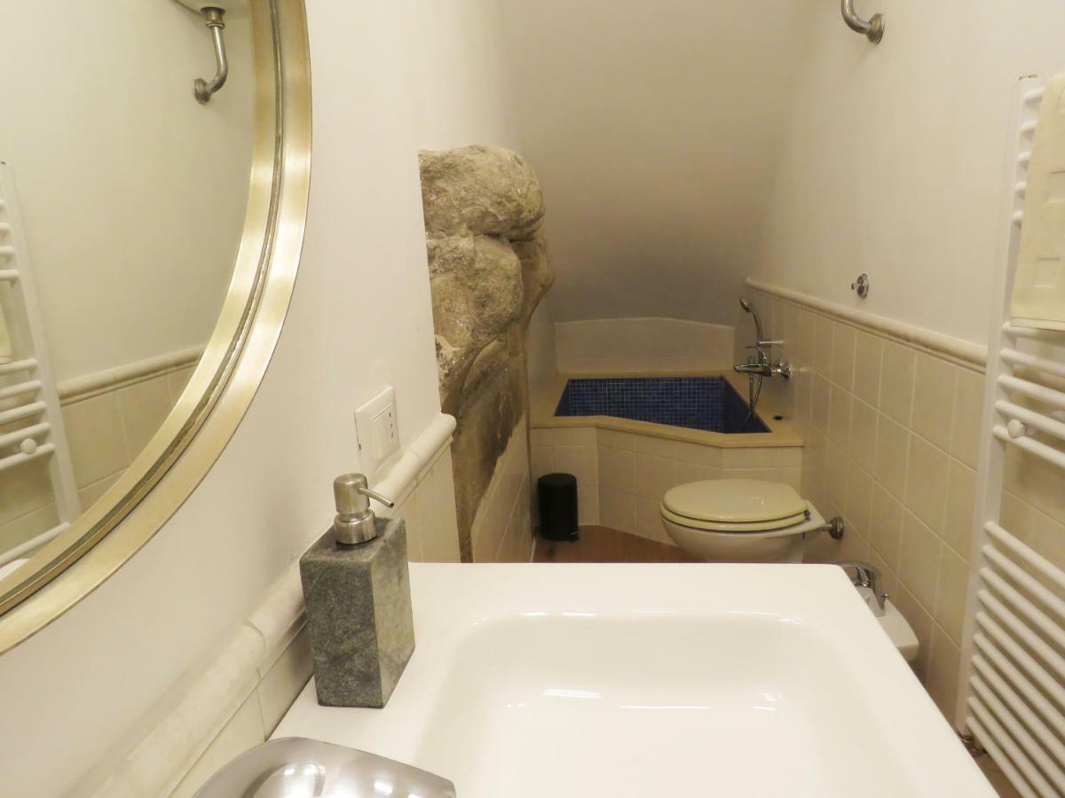 Casa Del Moro - Romantic Loft In Trastevere ภายนอก รูปภาพ