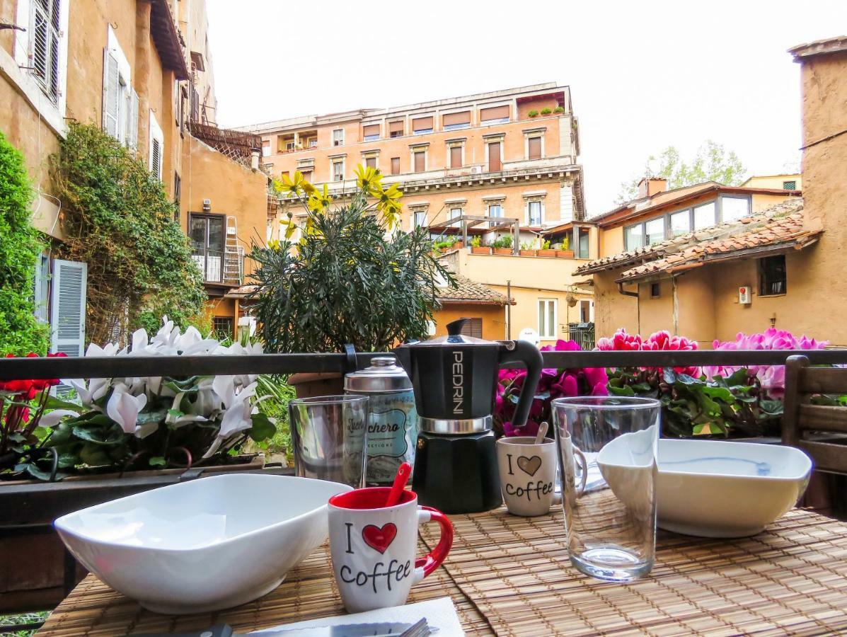 Casa Del Moro - Romantic Loft In Trastevere ภายนอก รูปภาพ